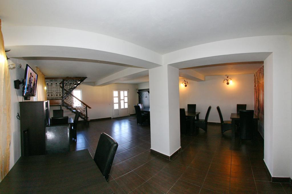 Casa Teodora Hotel รานกา ภายนอก รูปภาพ